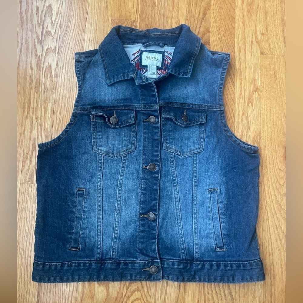 Forever 21 Cropped Denim Vest